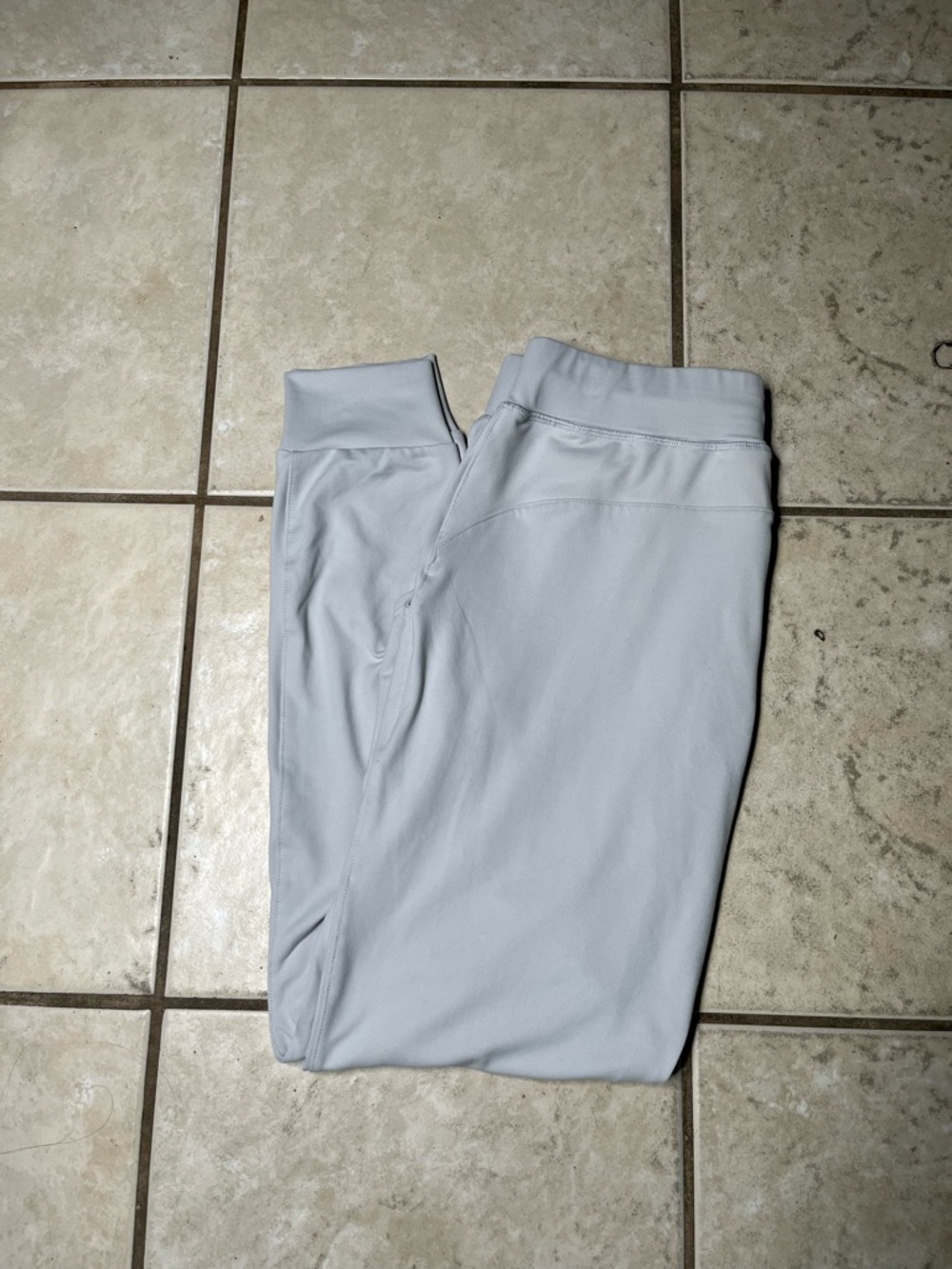 Alphalete Light Gray Workout Leggings
